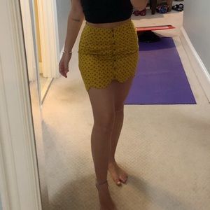 FREE PEOPLE SKIRT! Size 0 but mostly fits 2-4